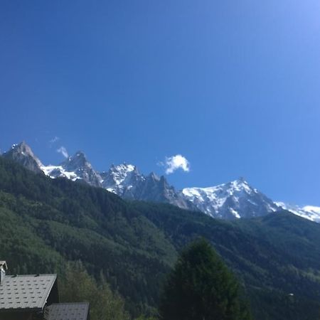 海尔维提亚住宿加早餐旅馆 Troistorrents 外观 照片