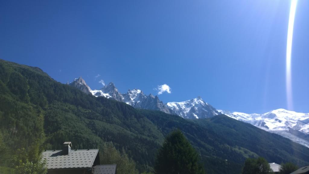 海尔维提亚住宿加早餐旅馆 Troistorrents 外观 照片