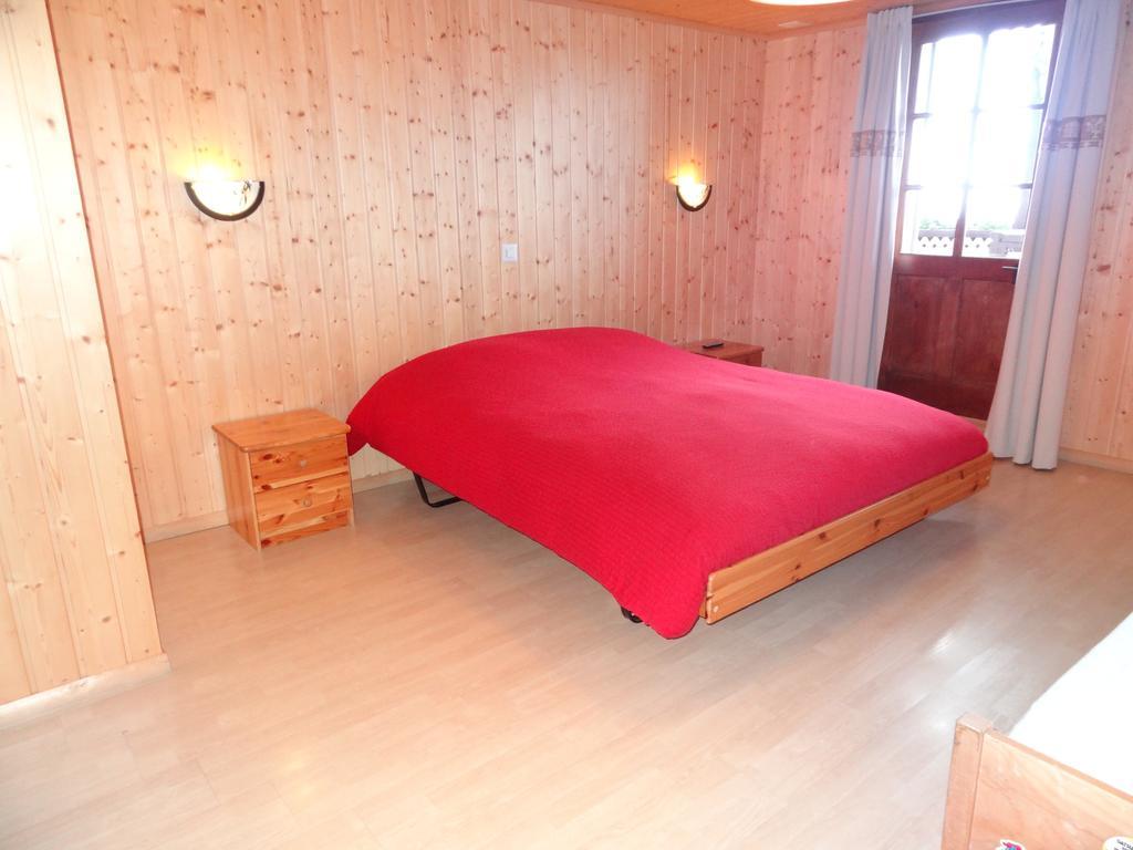海尔维提亚住宿加早餐旅馆 Troistorrents 客房 照片